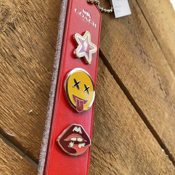 Coach Varsity Classic Pin Set on Red Leather Fob - Picture 9 of 14